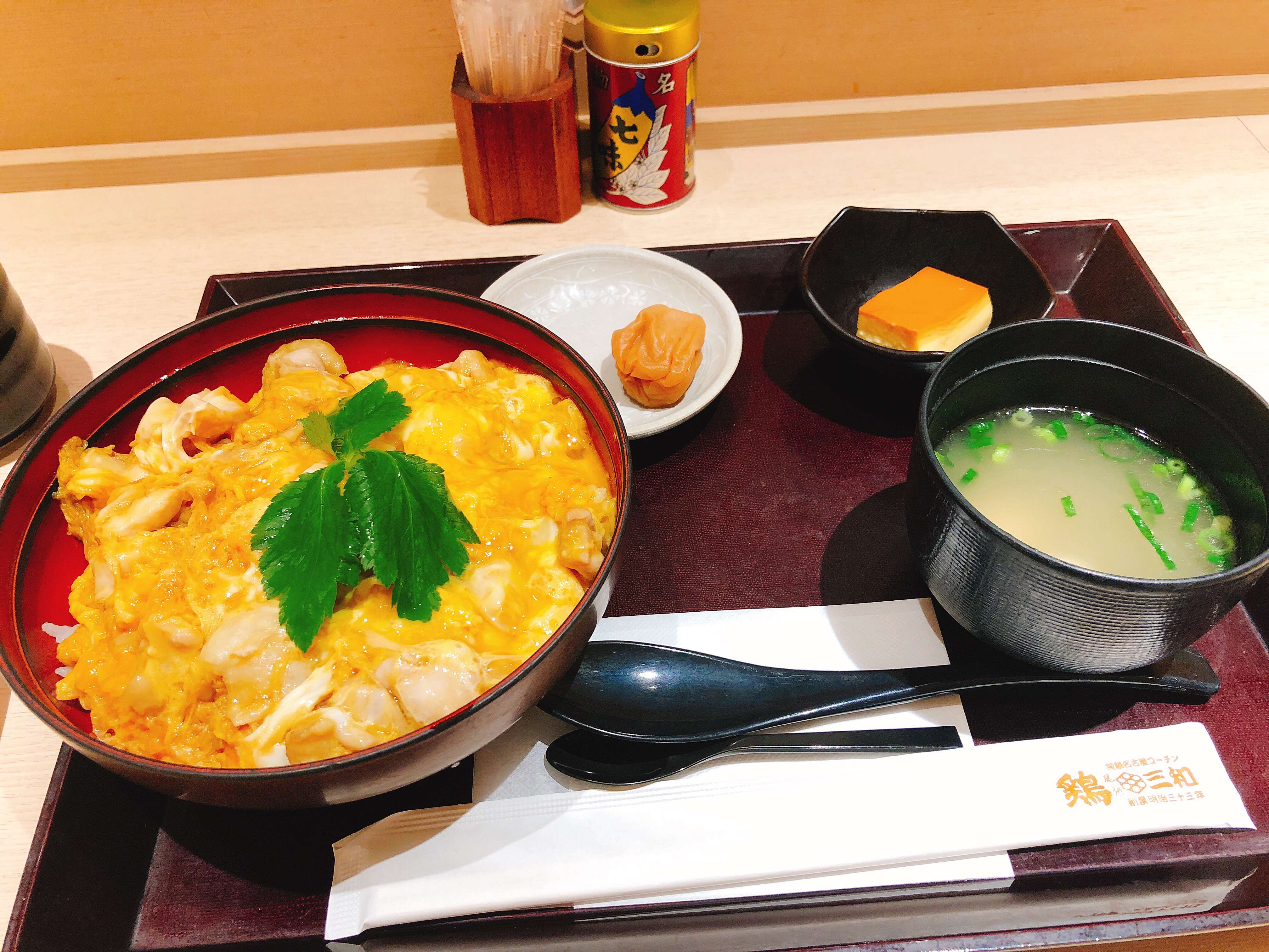 鶏三和 横浜駅ジョイナス店 絶品の名古屋コーチン親子丼 たまごプリンがおすすめの老舗店舗 横浜情報ばこ